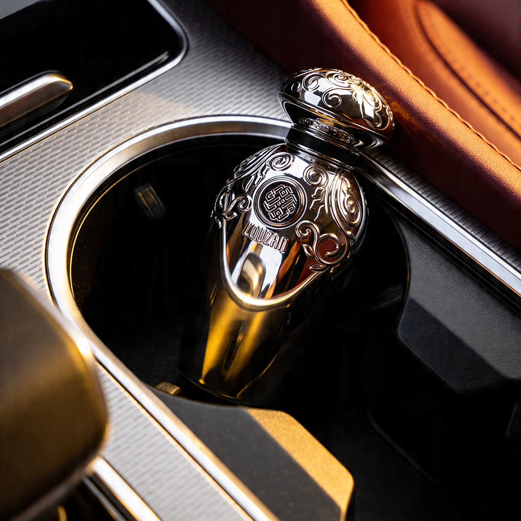 freepik_ultra-realistic-highend-l_2821523851